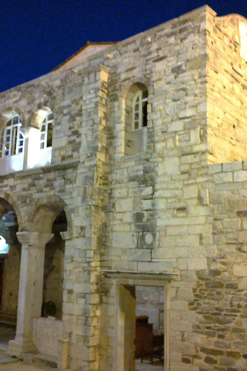 Paros