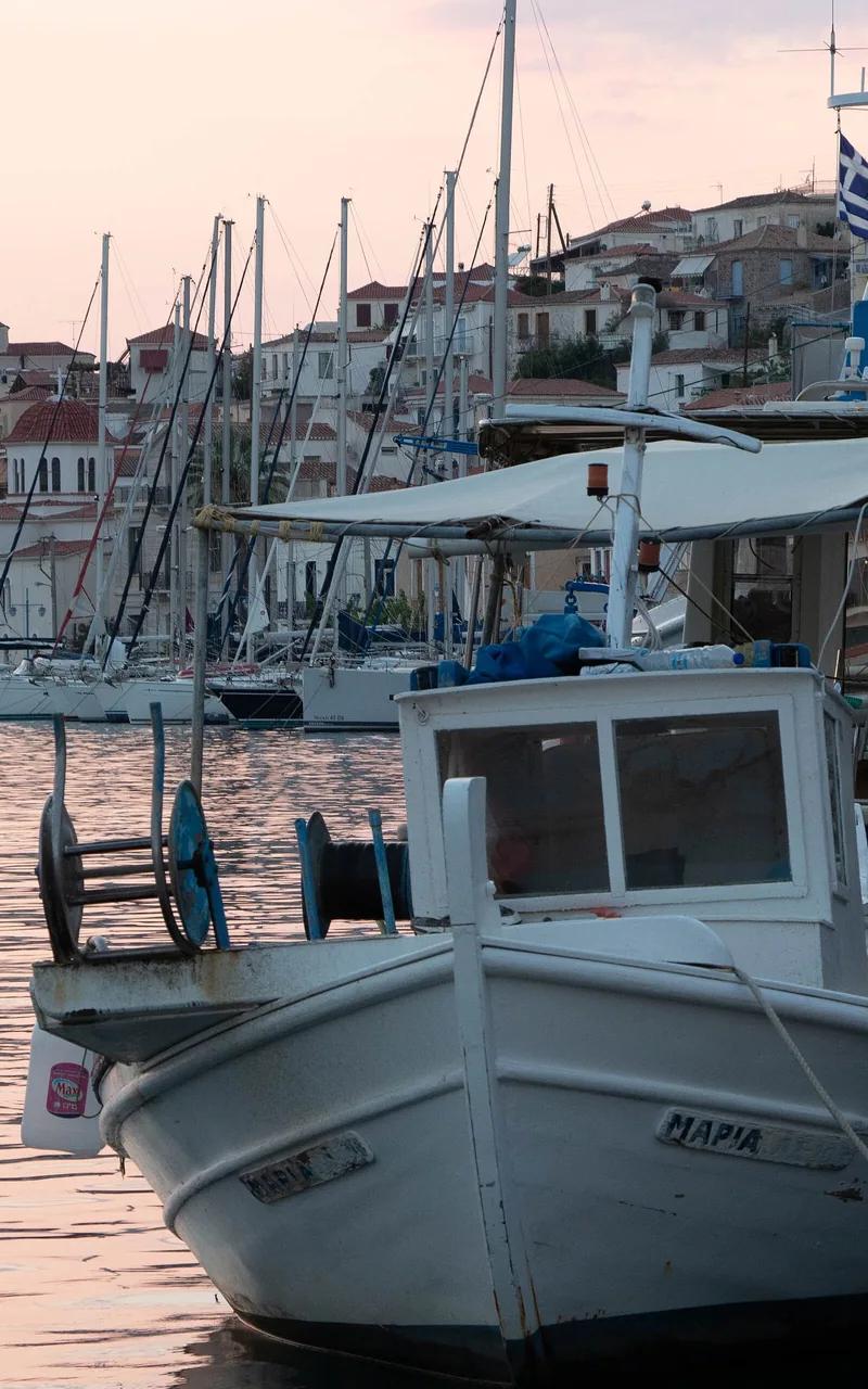 Poros